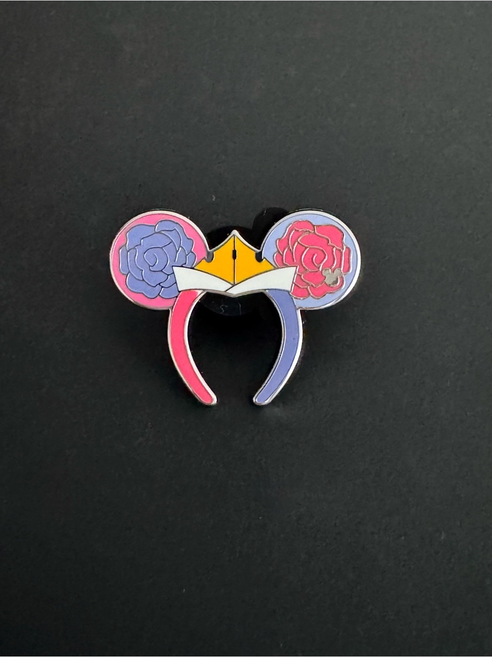 Disneyland 2026 Wave A Hidden Mickey Chaser Pin